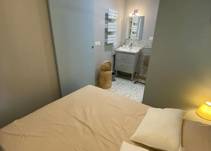 Daire La Dolce Vita, Climatise , Parking, Piscine 1 Balaruc-les-Bains